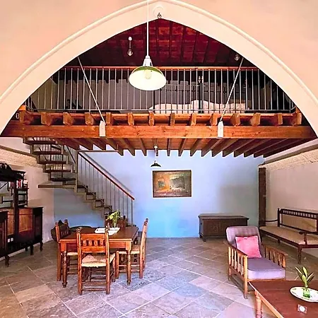Otel Porfyrios